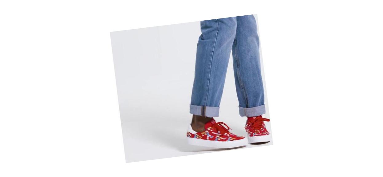 adidas 3MC x Disney Sport Goofy Scarlet / Cloud White / Collegiate Royal