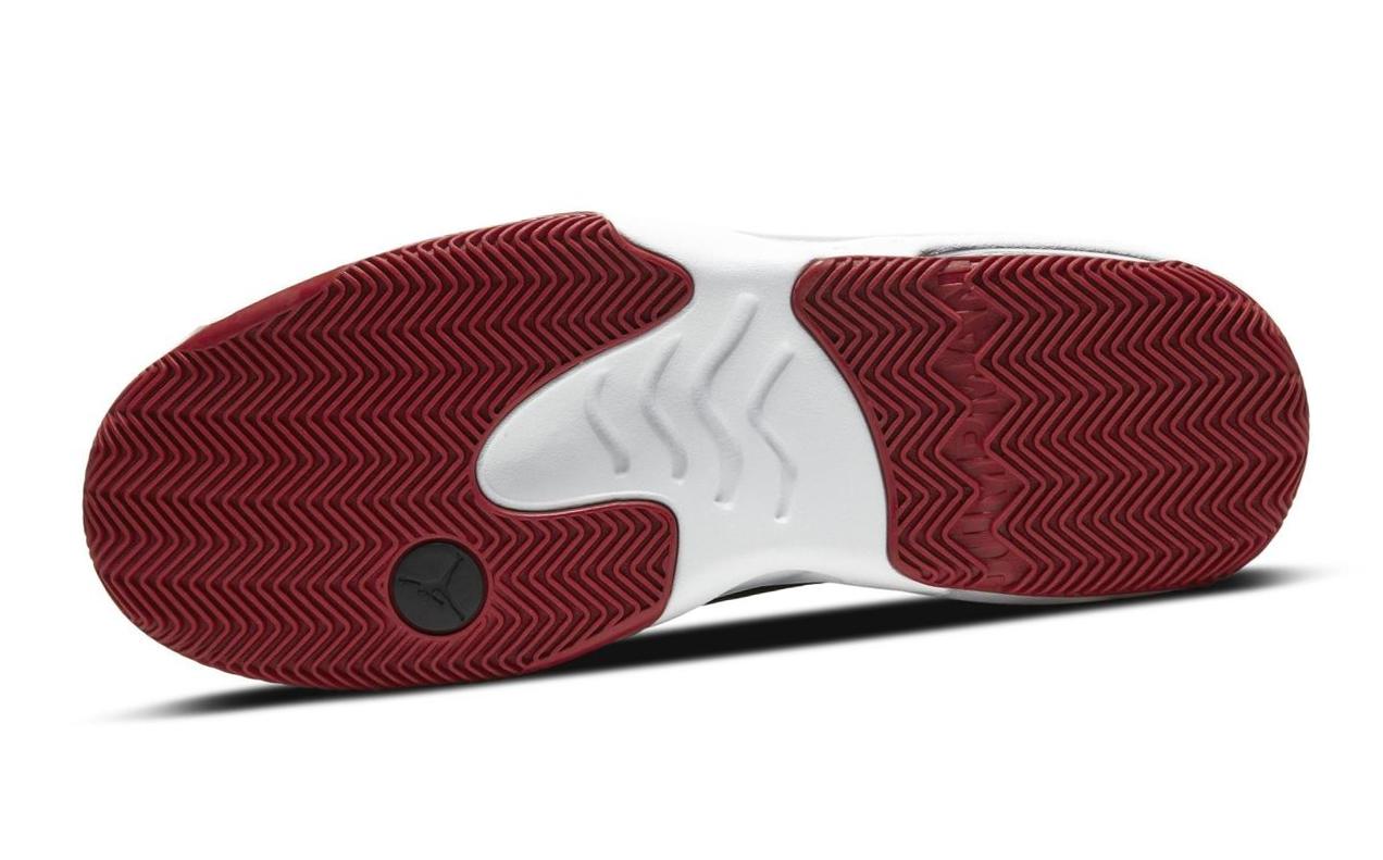 Jordan Max Aura 2 Black/Gym Red/White