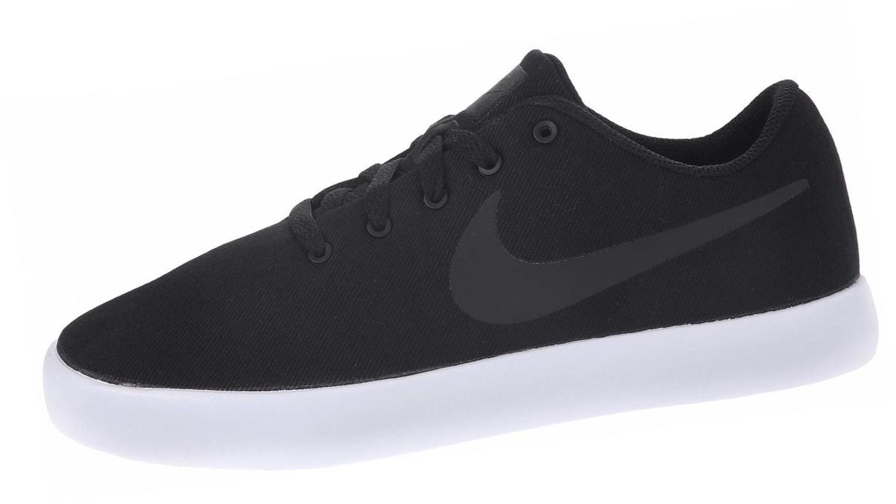 Nike Essentialist