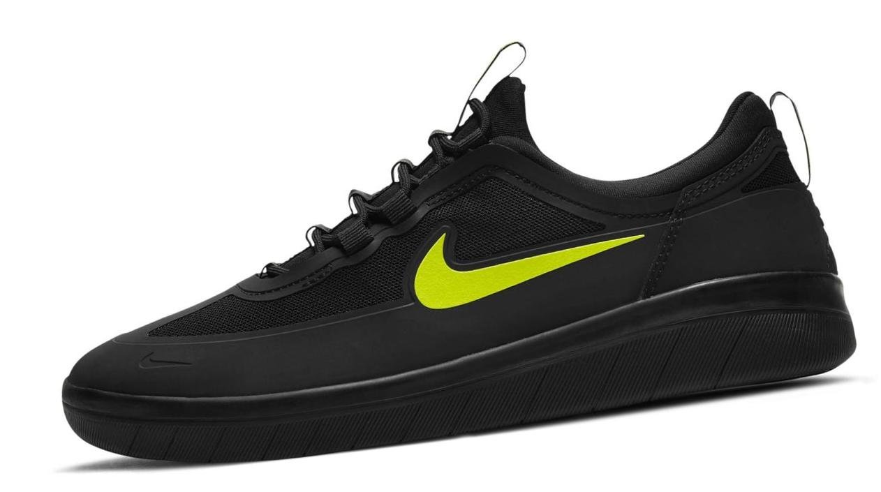 Nike SB Nyjah Free 2 Black/Black/Black/Cyber