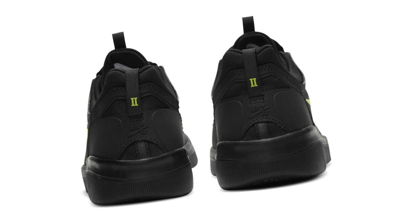 Nike SB Nyjah Free 2 Black/Black/Black/Cyber