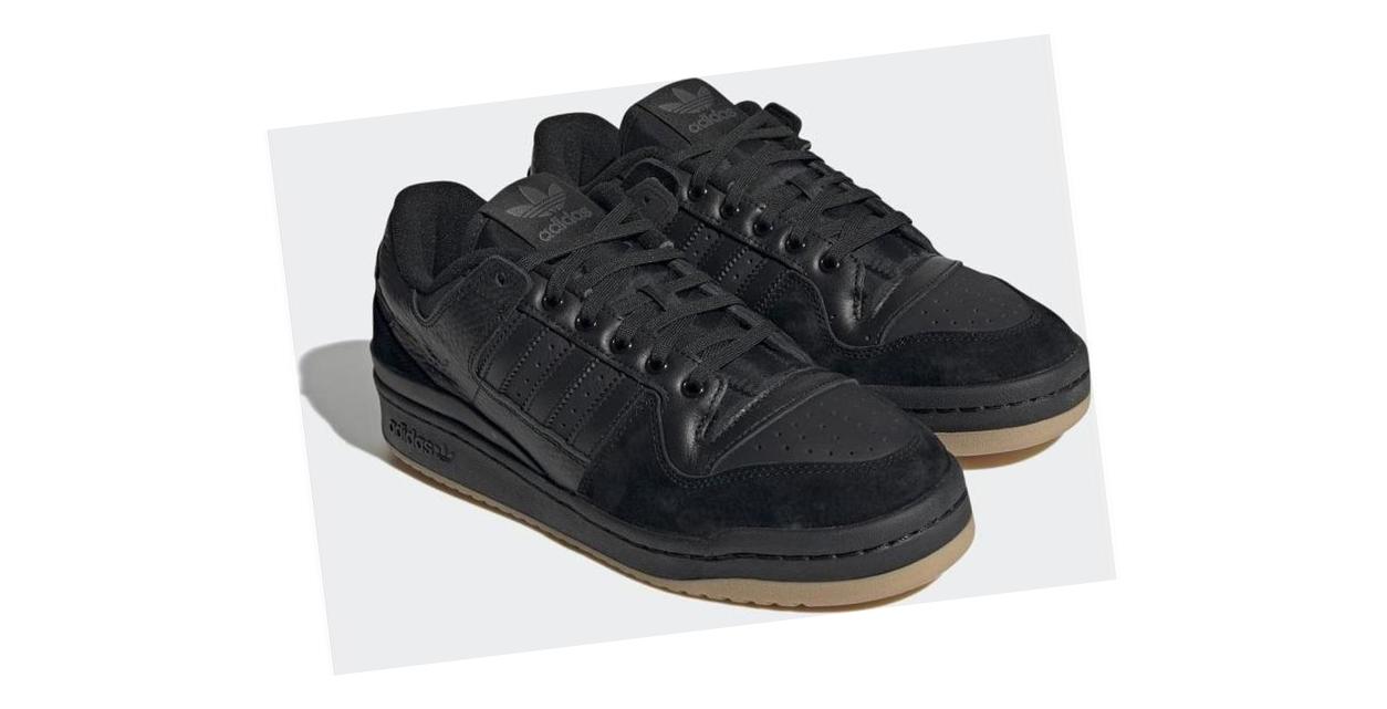 adidas Forum 84 Low ADV Core Black / Core Black / Vivid Red