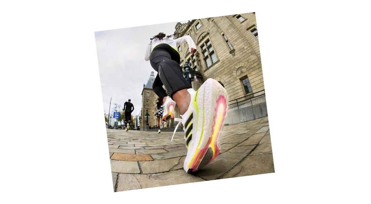 adidas Ultraboost 21 Cloud White / Core Black / Solar Yellow