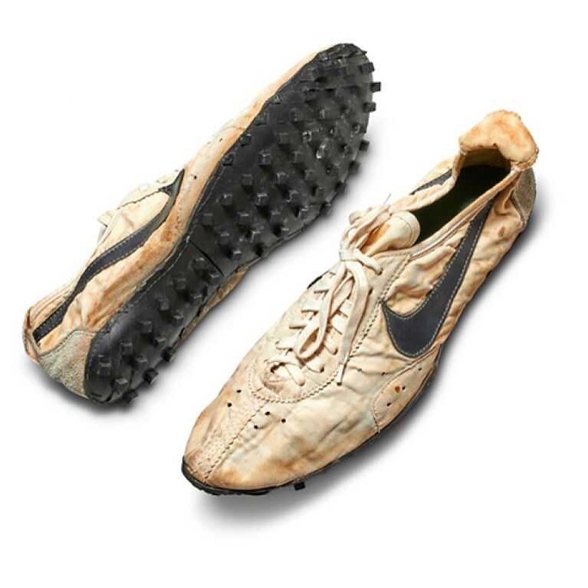 Кроссовки Nike Waffle Racing Flat Moon Show 1972 года проданы с акукциона за 437 тысяч долларов